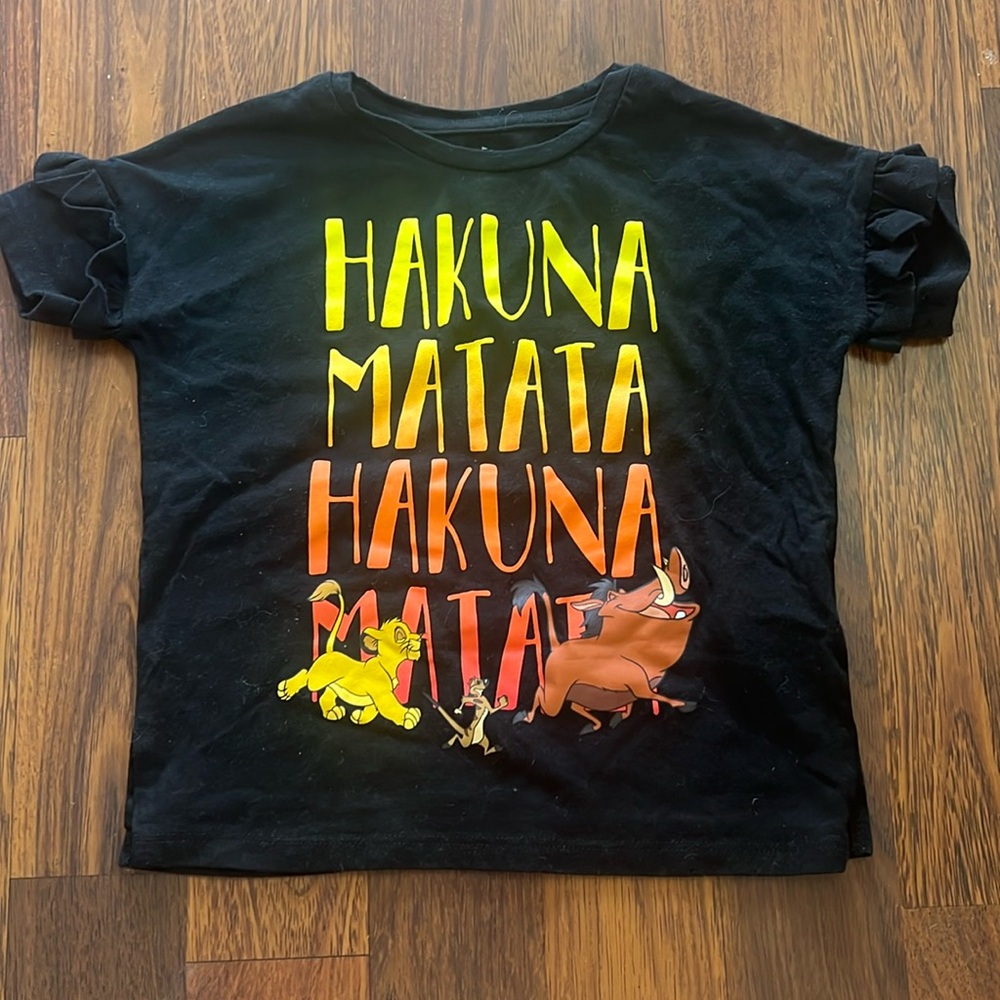 3/$12 Disney “Hakuna Matata” Lion King T-Shirt (XXS)